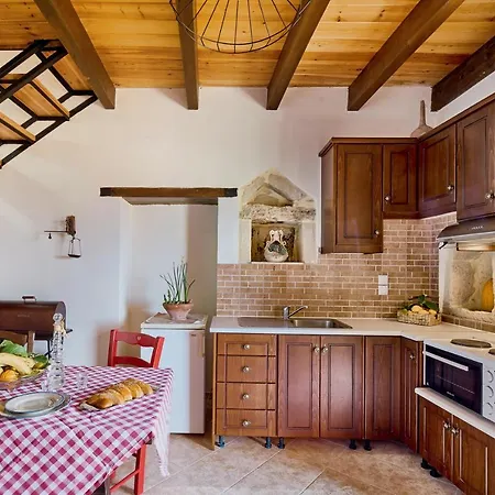 Vaggelis Little Stone House *