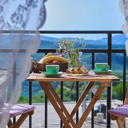 Vaggelis Little Stone House Holiday home Maredhiana